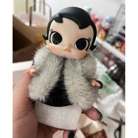 MOLLY Winter Fit Check Vinyl Plush Pendant Series Secret I'm The Cool Kid (1/72)