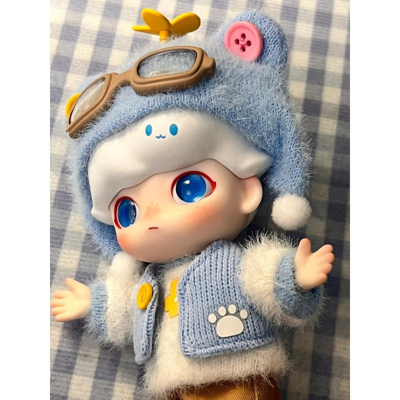 Dimoo Hug Bear DIMOO Pilot Bear Action Figure – TOYSEZ