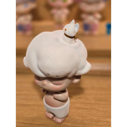 DIMOO Small Footprints-Winter Memory White Snow Limited Figure