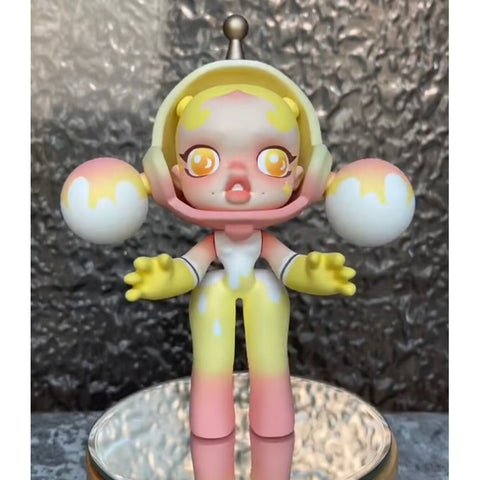 Skullpanda The Summer Peach Limited Figurine