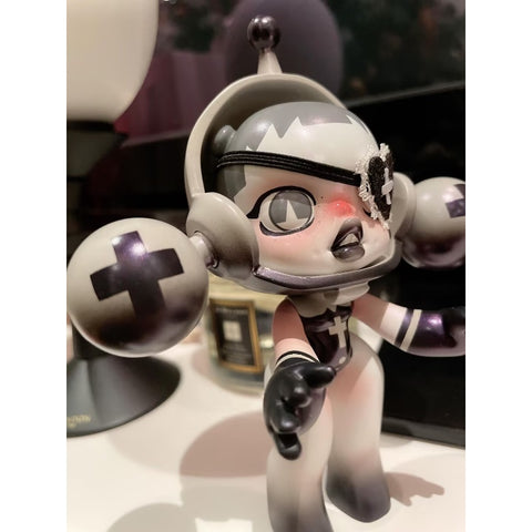 Skullpanda Intensive Care Limited Figurine