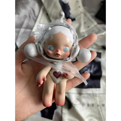 Skullpanda Baby White Vampire Limited Figurine