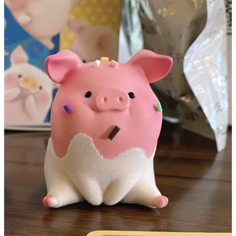 LuLu the Piggy Original Season 2 Blind Box Series: Waiting Strawberry (Secret, 4/288)