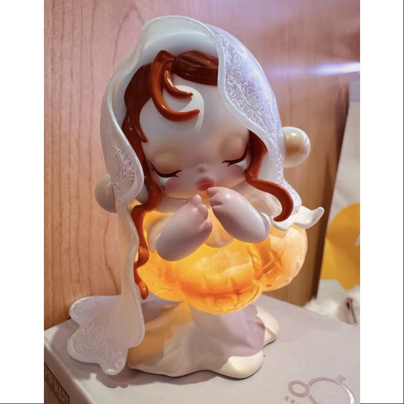 Skullpanda Covenant of The White Moon Figure 2025 Limited Edition