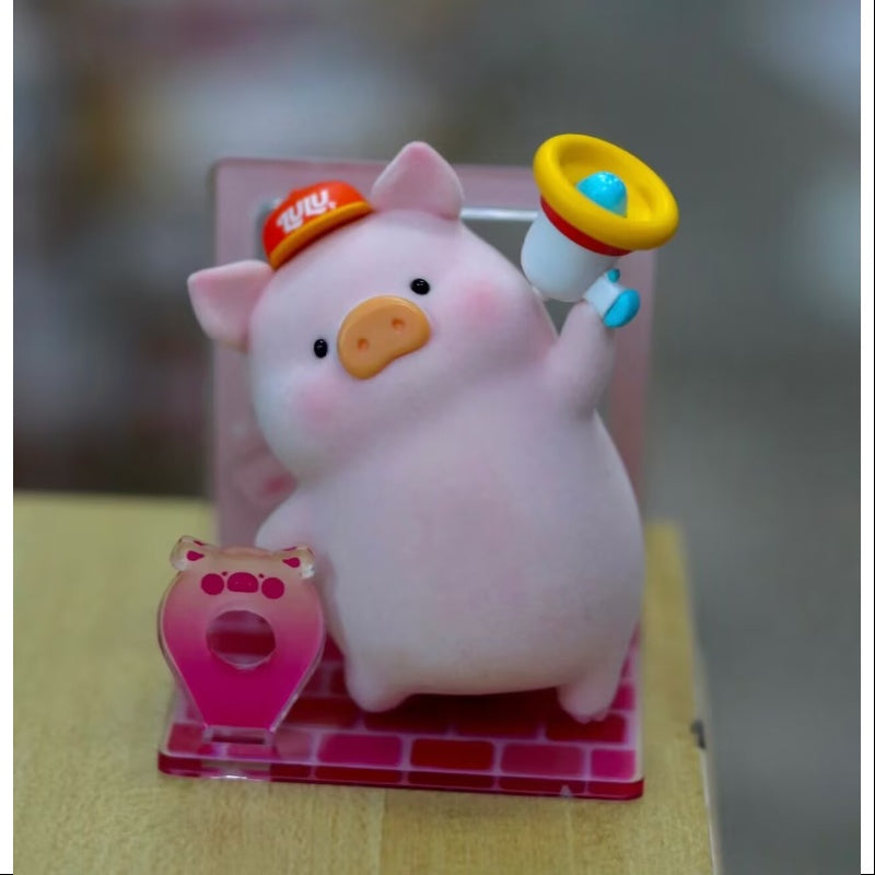 LuLu the Piggy Travel Series Follow Me