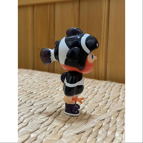 FARMER BOB Social Animal Series Suprise Silent Clownfish