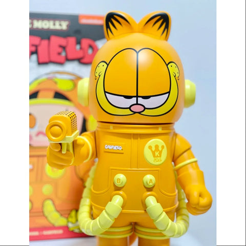 MEGA SPACE MOLLY 400% Garfield Model A 2024 LIMITED