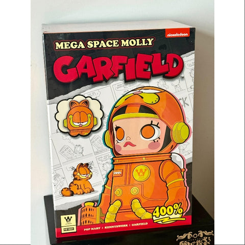 MEGA SPACE MOLLY 400% Garfield Model A 2024 LIMITED