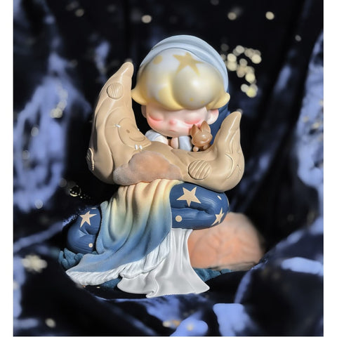 DIMOO Climbing - Shimmer on the Pillow Figurine Limited Edition