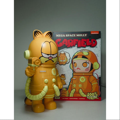 MEGA SPACE MOLLY 400% Garfield Model B 2024 LIMITED