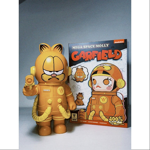 MEGA SPACE MOLLY 400% Garfield Model B 2024 LIMITED