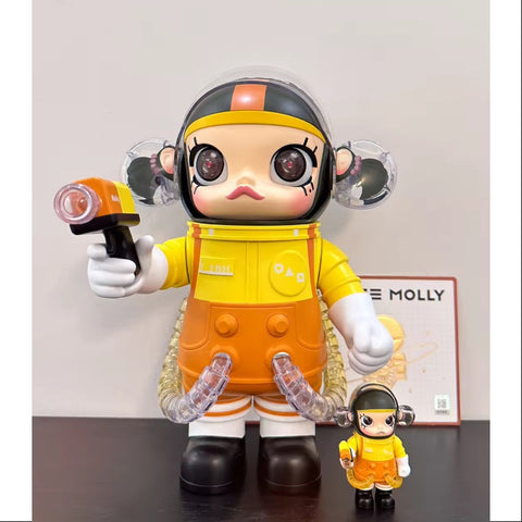 MEGA SPACE MOLLY 400%+100% Squid Game Yellow 2024 Limited