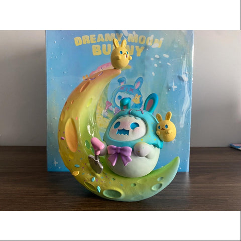 ShinWoo Dreamy Moon Bunny 300% Figurine 2023 Limited