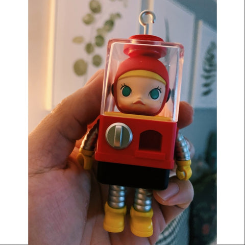 MOLLY Gashapon Machine Figurine 2020 Limited Edition