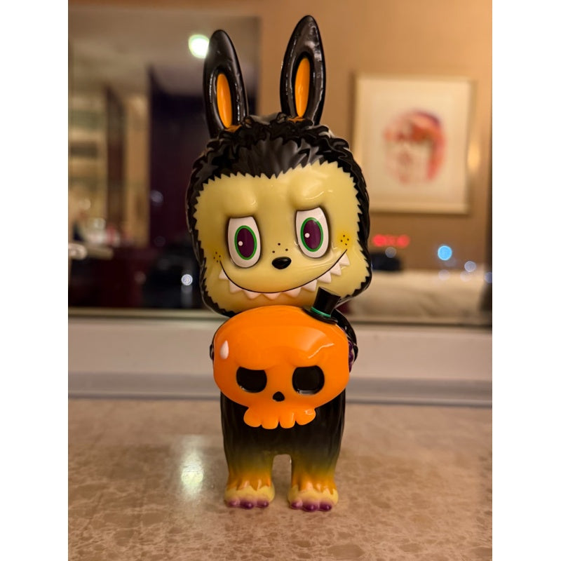 Labubu The Monsters Labubu Happy Halloween Figurine 2025 Limited Edition