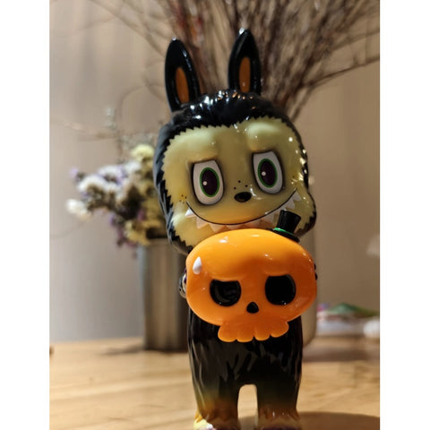 Labubu The Monsters Labubu Happy Halloween Figurine 2025 Limited Edition