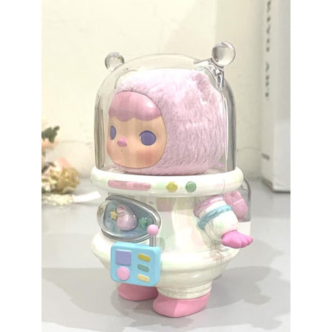 PUCKY Planet Explorer-Space Cat Astronaut Figure Limited edition