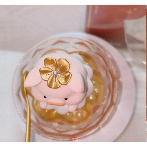 LuLu the Piggy Pigchelin Resturant The Jelly Fairy Limited HK Special