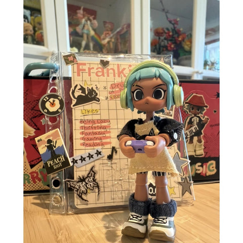 Peach Riot Carry The Music Block Pendant Blind Box Series: Frankie-Day Off (Confirmed Style)