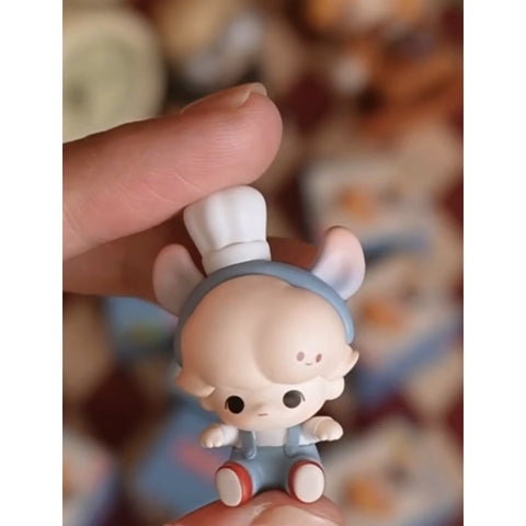 DIMOO WORLD × PIXAR Pop Bean Blind Box Series: Dimoo As Remy (Confirmed Style)