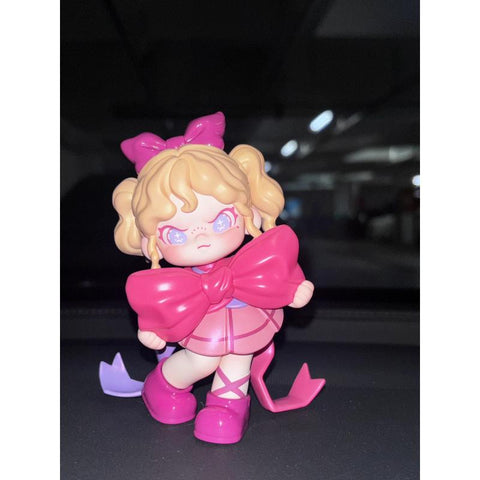 Dora The Wonderful Night Blind Box Series: Bow Knot Gift (Confirmed Style)
