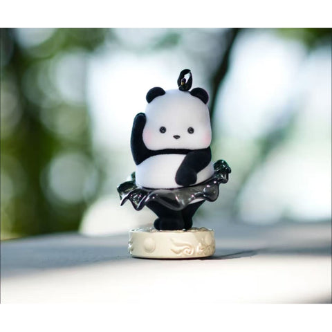 Panda Roll Ballet Performance Blind Box Series: -Solo Black Swan Small Eyes (Secret, 1/480)