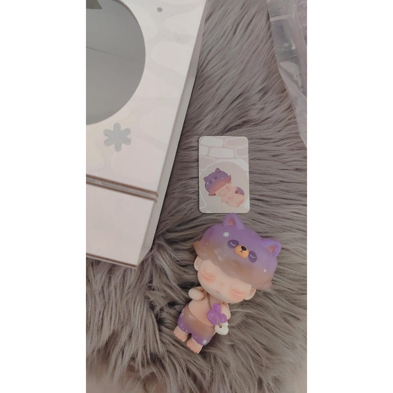 DIMOO Four Seasons Bear-Secret Winter Limited Figure – TOYSEZ