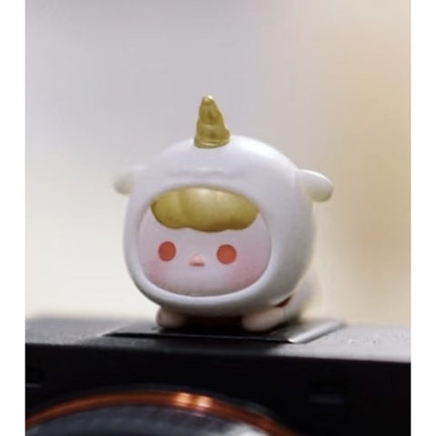 PUCKY Pop Bean New Years Lying Down Series: PUCKY (Confirmed Style) | TOYSEZ Data