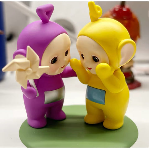 Teletubbies Companion Series Tinky Winky & Laa-Laa enjoying tummy time