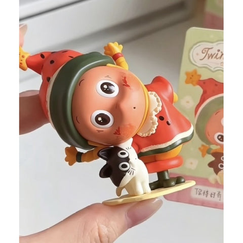 Twinkle Twinkle Live the Ordinary Blind Box Series: Stay Curious (Confirmed Style)