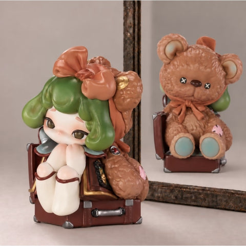 Dual Bear Attic Encounter Blind Box Series: Vintage Leather Trunk (Confirmed Style)