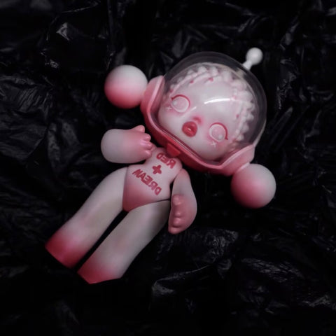 Skullpanda Baby Red Dream Deep Limited Figurine