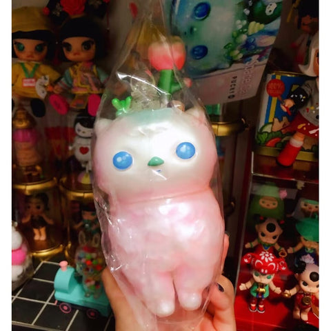 PUCKY Space Cat Figure Limited edition