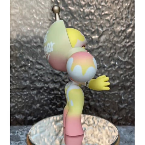 Skullpanda The Summer Peach Limited Figurine