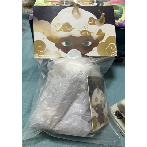 DIMOO Golden Cow Limited Figure