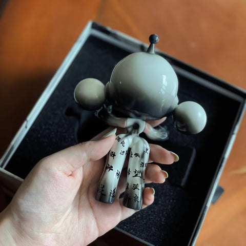 Skullpanda Suffocating Limited Figure