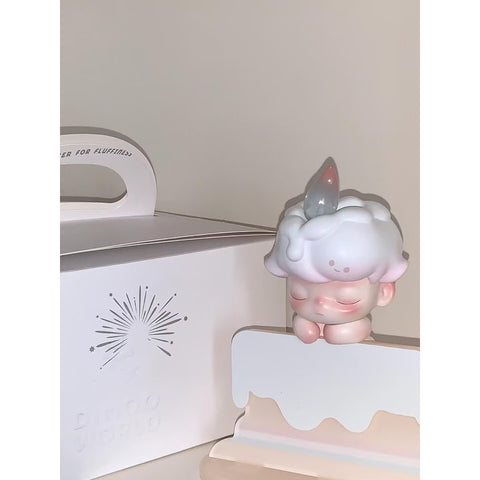 DIMOO Chiffon Cake Limited Figure