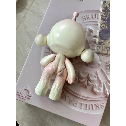 Skullpanda Confide Limited Figurine