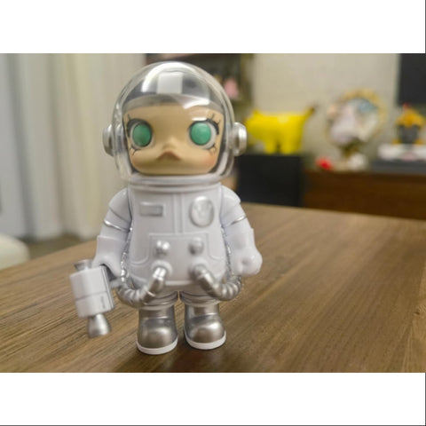 MEGA SPACE MOLLY 100% Dreaming Of Inner Mind Figurine 2014 Limited Edition