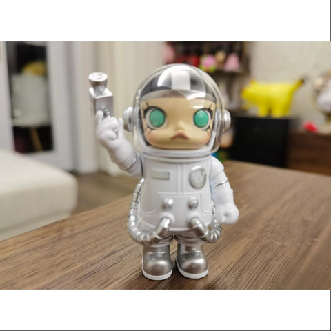 MEGA SPACE MOLLY 100% Dreaming Of Inner Mind Figurine 2014 Limited Edition