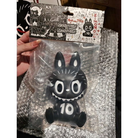 Labubu The Monsters 10th Anniversary Icon Vinyl 2025 Limited Edition