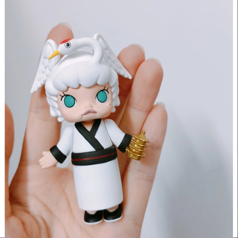 MOLLY Crane Wuhan Figurine 2019 Limited Edition