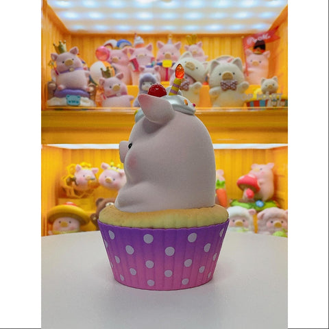 LuLu the Piggy XL Cup Cake 2022 Limited Edition