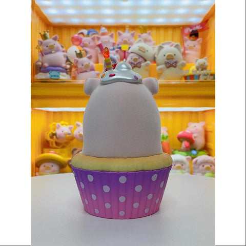 LuLu the Piggy XL Cup Cake 2022 Limited Edition – TOYSEZ
