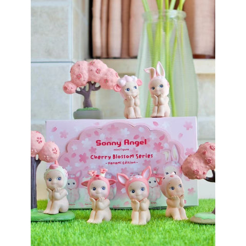 DISPLAY SONNY ANGEL Cherry Blossom Hanami Edition 2025 + Sac Kiss Kiss Neuf EUR 115,00 - DE DISPLAY SONNY ANGEL Cherry Blossom Hanami Edition 2025 + Sac Kiss Kiss Neuf EUR 115,00 - DE