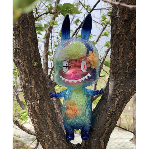 Labubu The Monsters Freckles Bloom XL (Random Left or Right Eye) 2018 Limited Edition