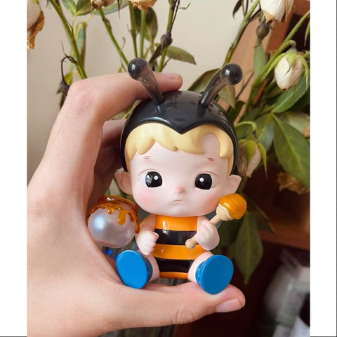 Hacipupu Little Bee Figurine Art Toy 2023 Limited