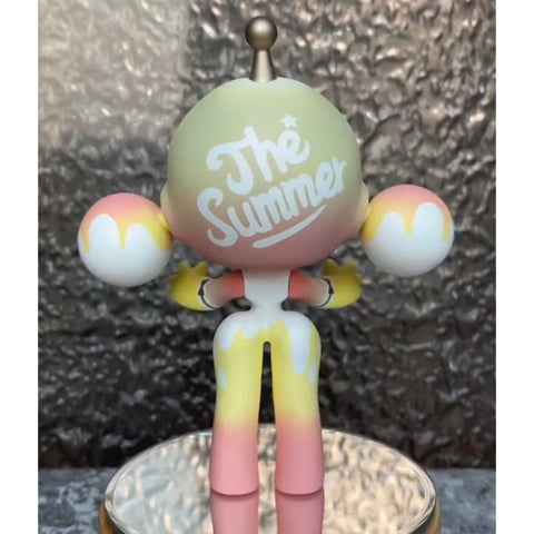 Skullpanda The Summer Peach Limited Figurine