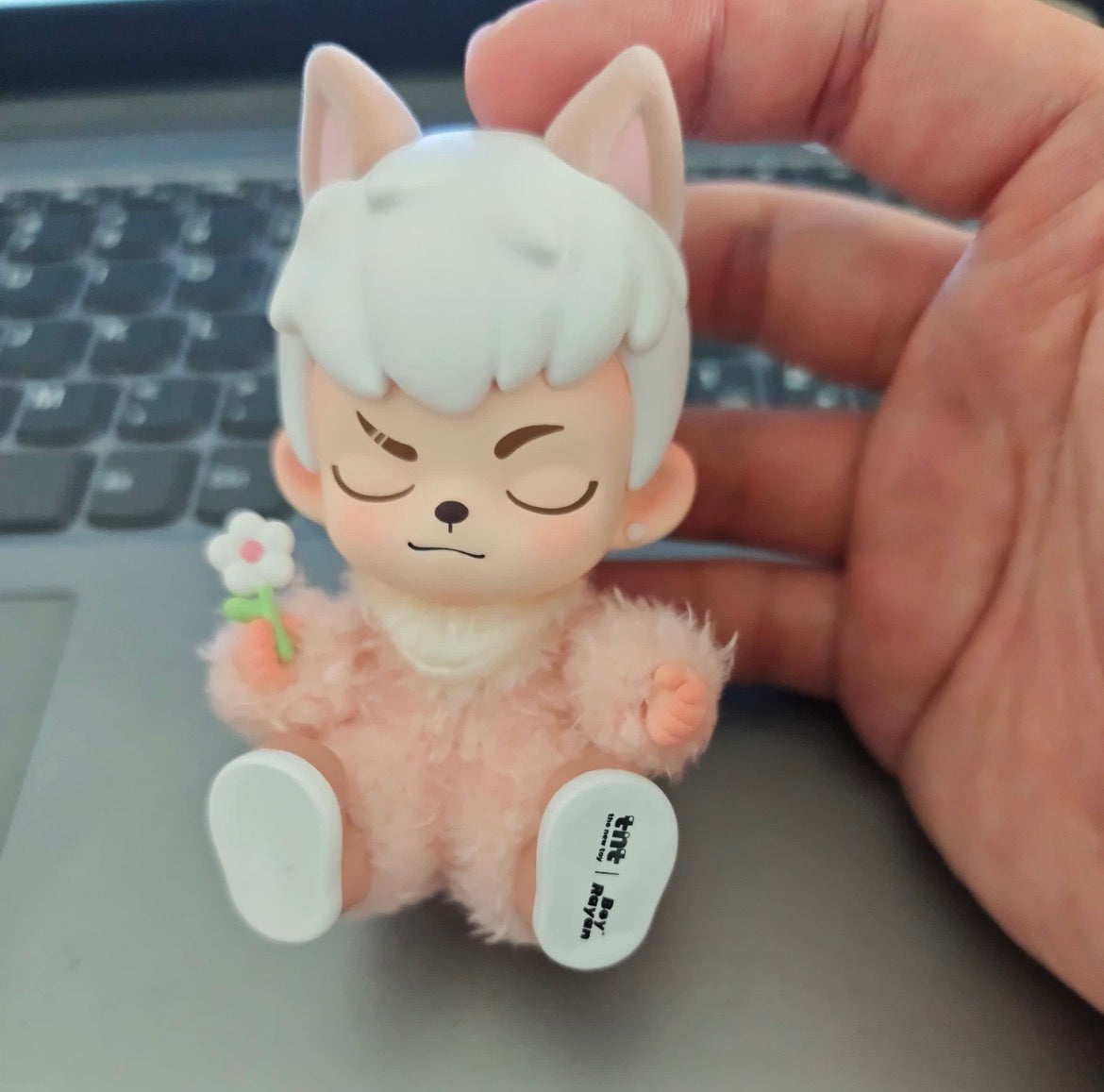 Boy Rayan No Puppies No World Blind Box Series: THERAPEUTIC PUPPY (Confirmed Style)