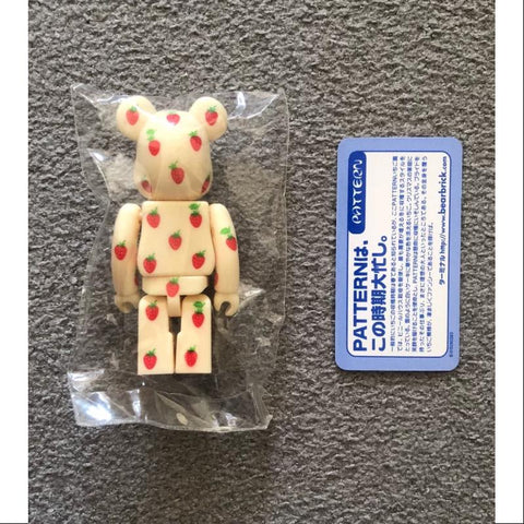 Bearbrick Series 29 PATTERN Strawberry 100%